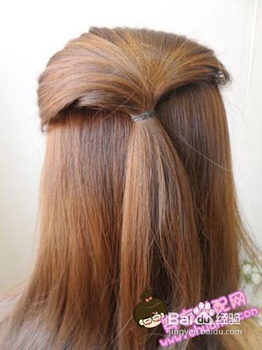 简单的韩式后束发型