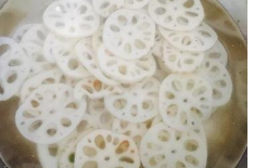 怎么才能不让莲藕变黑