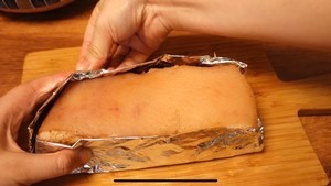 如何做脆皮五花肉