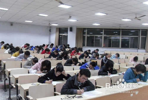 英语四级快速阅读技巧