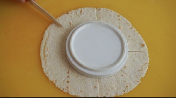 浓厚拉丝太阳海鲜披萨