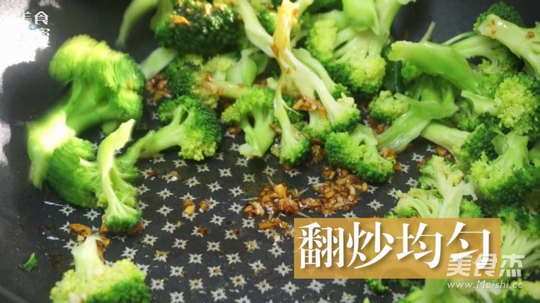 蒜香西兰花的做法