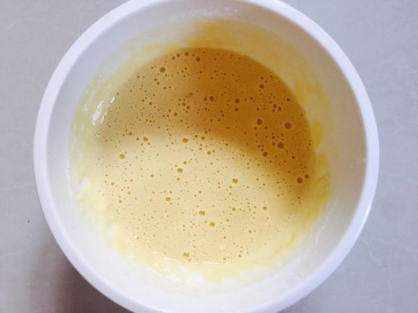 彩蔬金枪鱼蛋饼