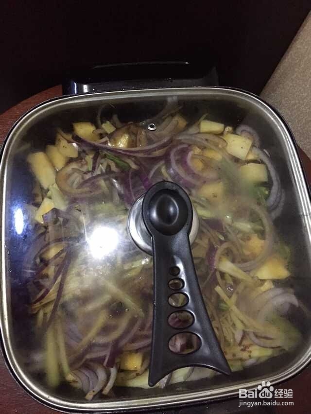 没有齐全的调料,也能做出可口足量的家常辣子鸡