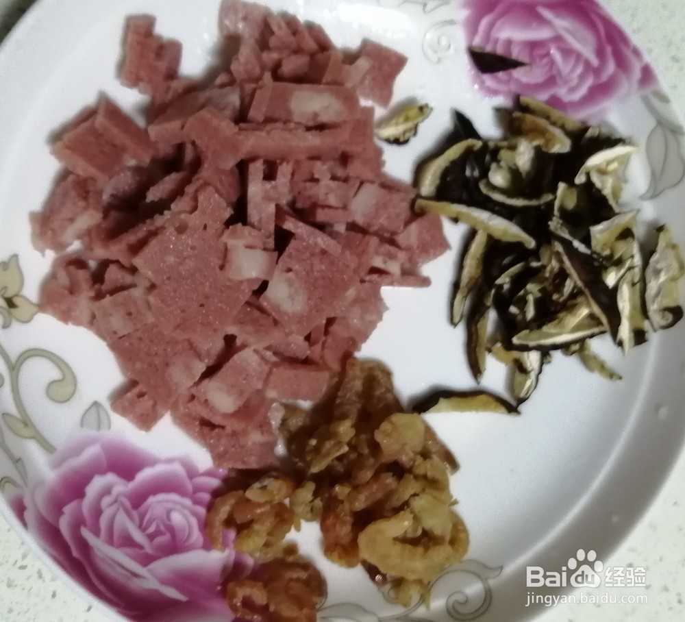 如何做出美味的蛋炒饭黄瓜培根蛋炒饭的做法