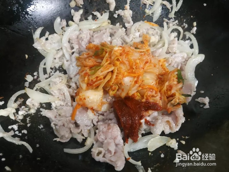 起司泡菜炒肉的做法