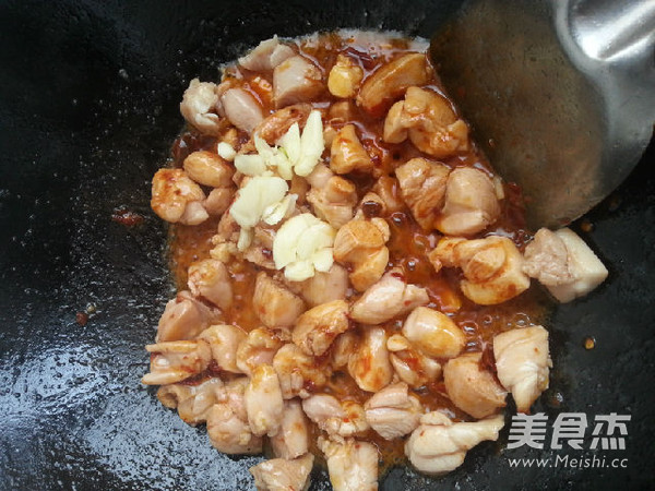 毛豆炒鸡腿肉