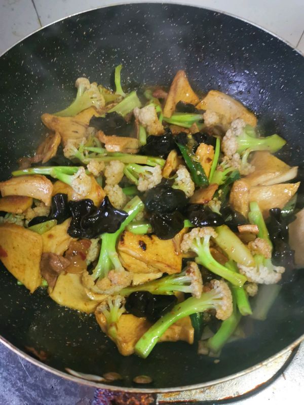 干锅千叶豆腐花菜