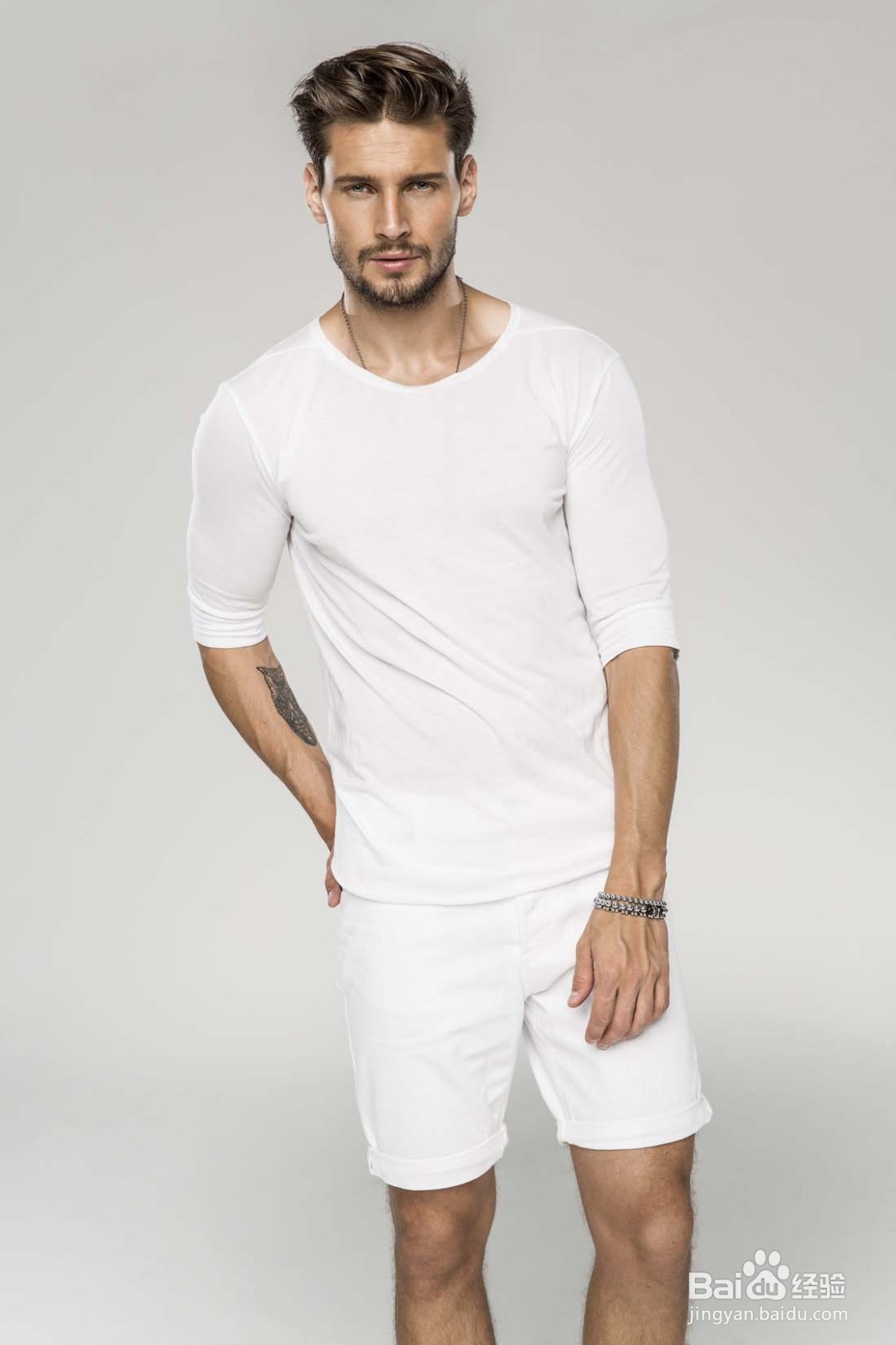 晒太阳穿什么颜色的衣服最好