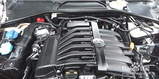 如何清洗汽车发动机呢