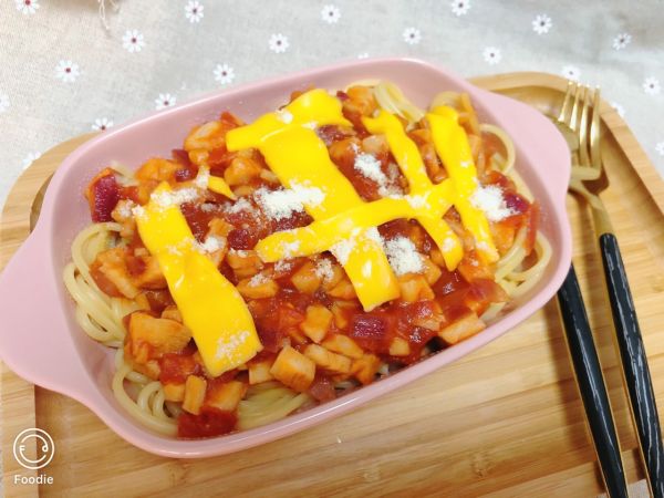 芝士鸡肉焗意粉