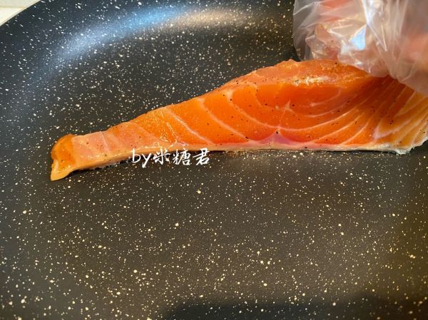 三文鱼开放三明治