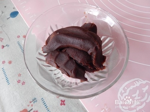 萌萌的包子：豆沙刺猬包