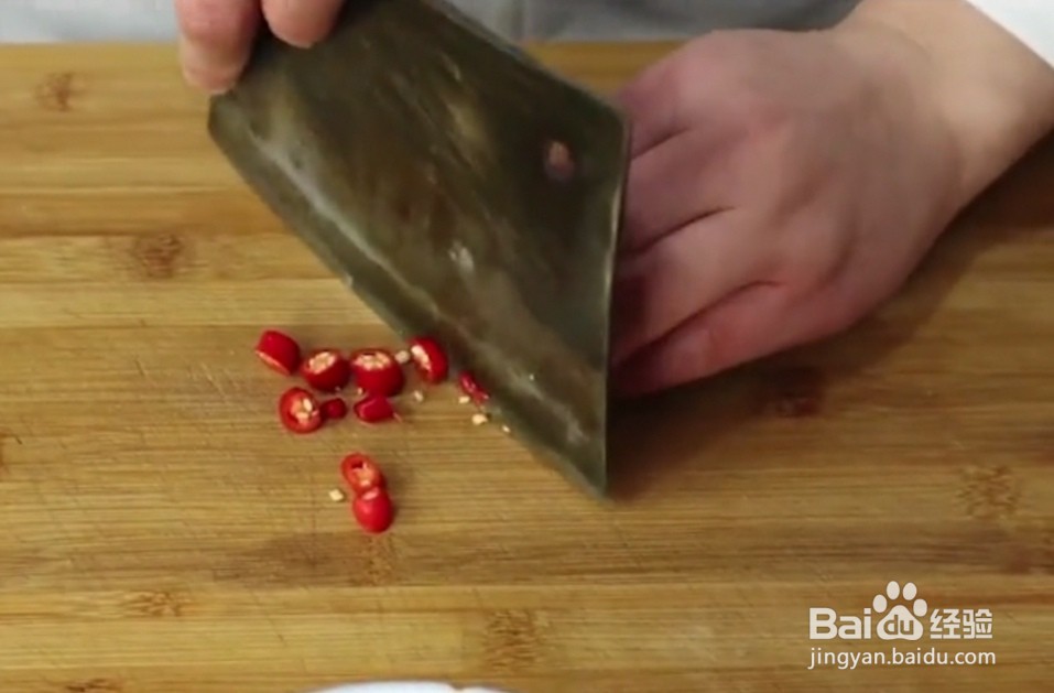 如何制作凉拌黄瓜?