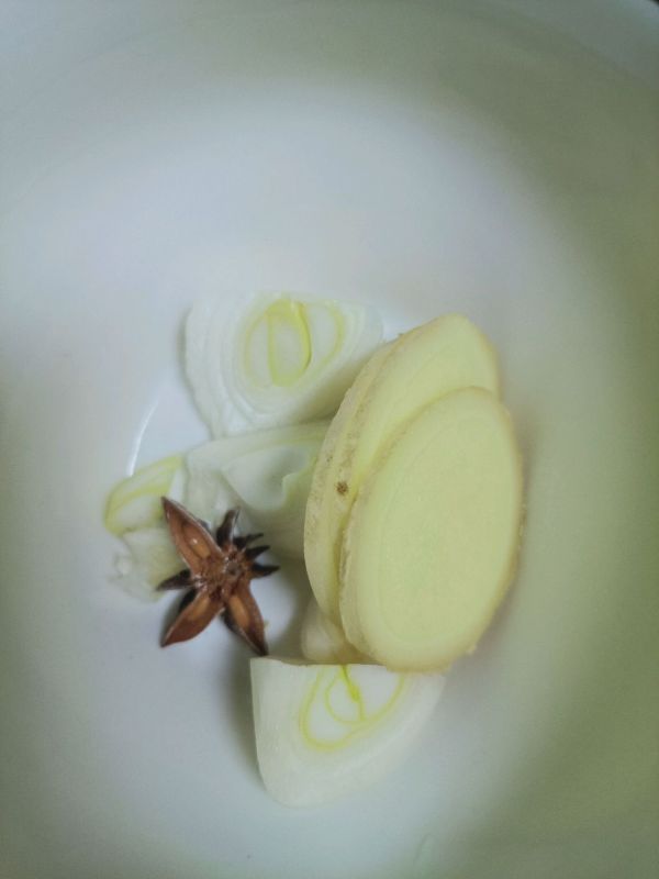 西红柿土豆炖牛腩