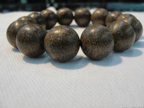 新手应该从哪些方面挑沉香手串