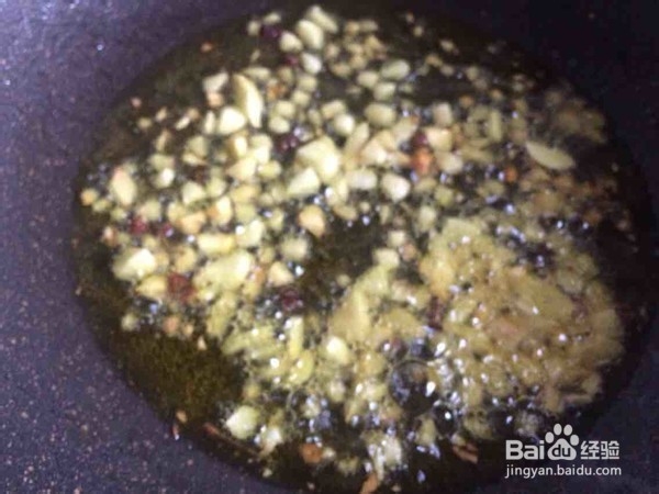 张灯结彩—油焖大虾的做法