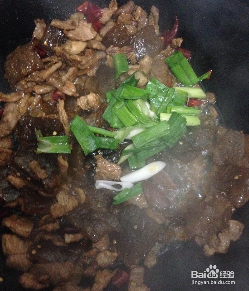 湖南湘西家常菜：淀粉粑粑炒肉片