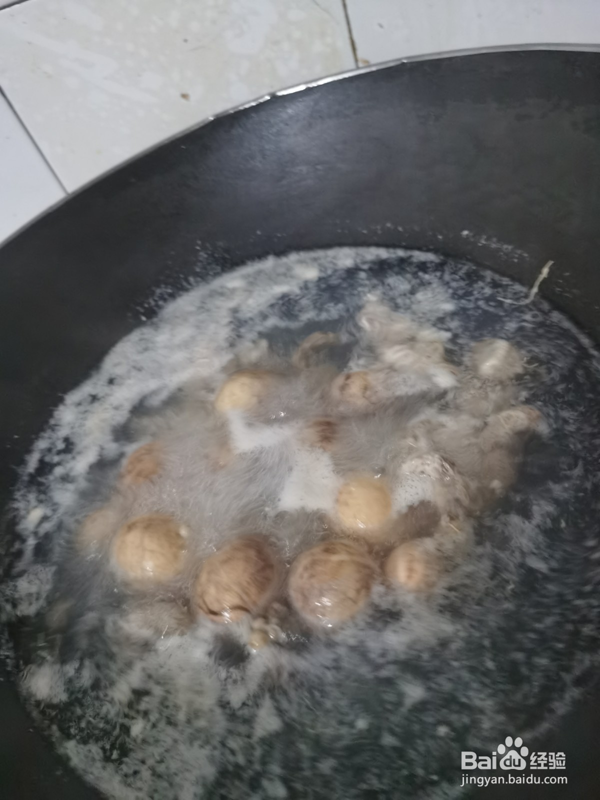 如何炒鸡内蛋和蛋肠?