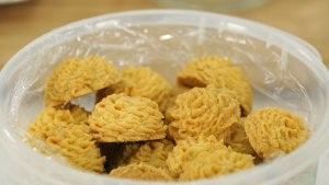 酥到掉渣的黄油曲奇制作方法