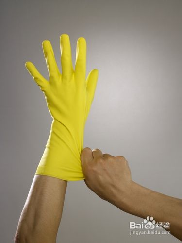 如何才能洗掉裤子上油漆