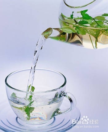 揭秘每天喝水的最佳时间