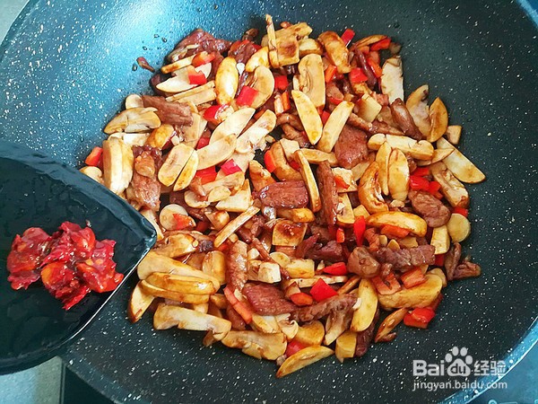 双孢菇盖浇饭的做法