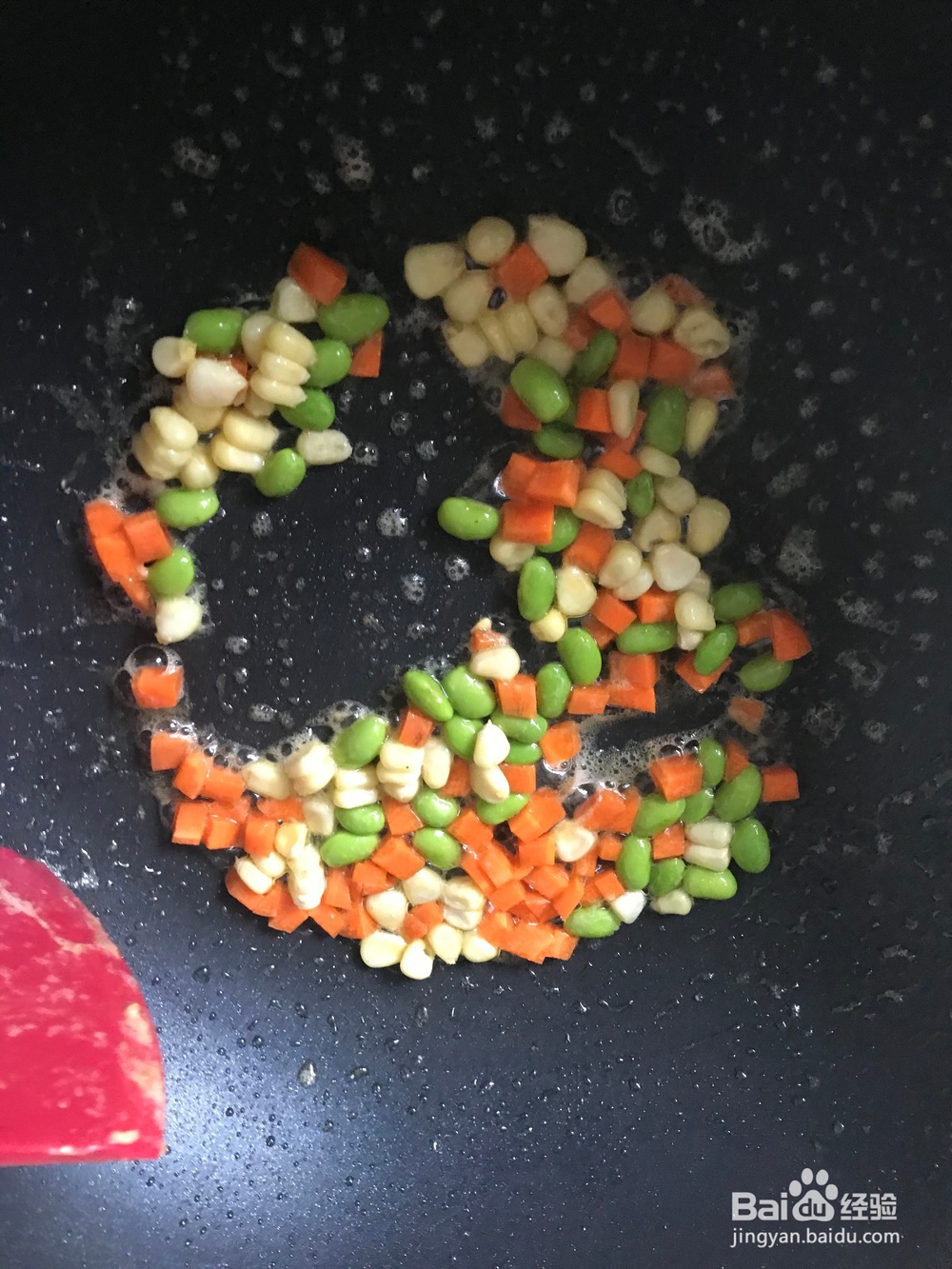 美味营养鲜虾菠萝炒饭
