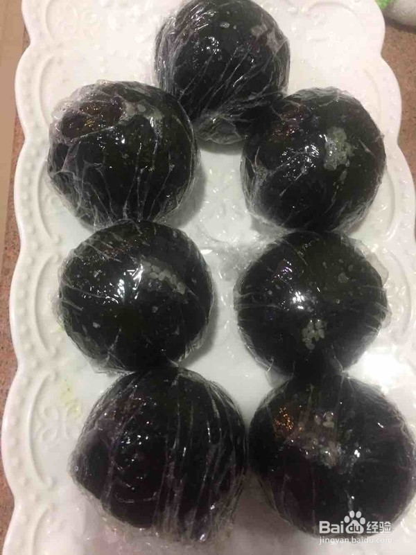 蛋黄肉松青团