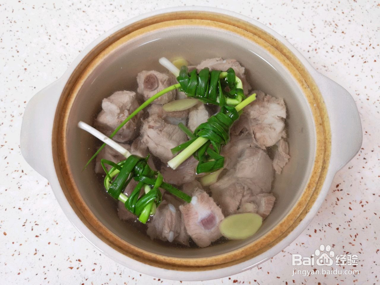 骨汤河粉的做法