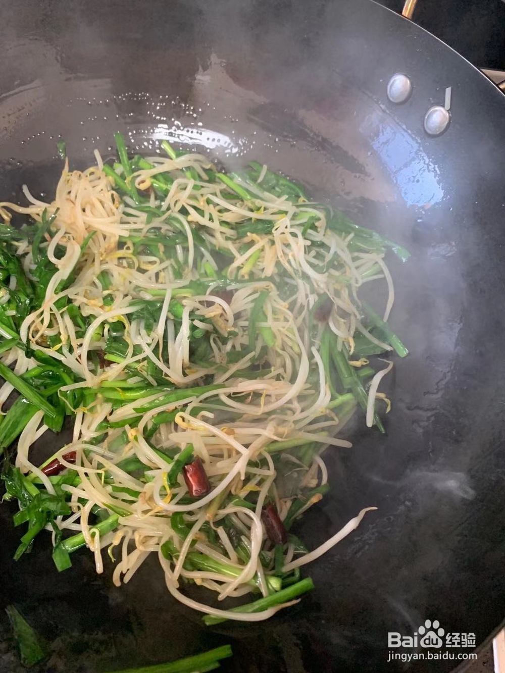 极味家常菜:韭菜炒豆芽