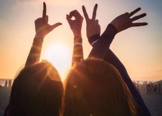 生日闺蜜陪伴发的说说