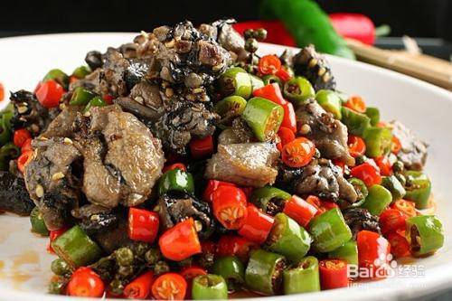 如何做好吃的藤椒鸡？