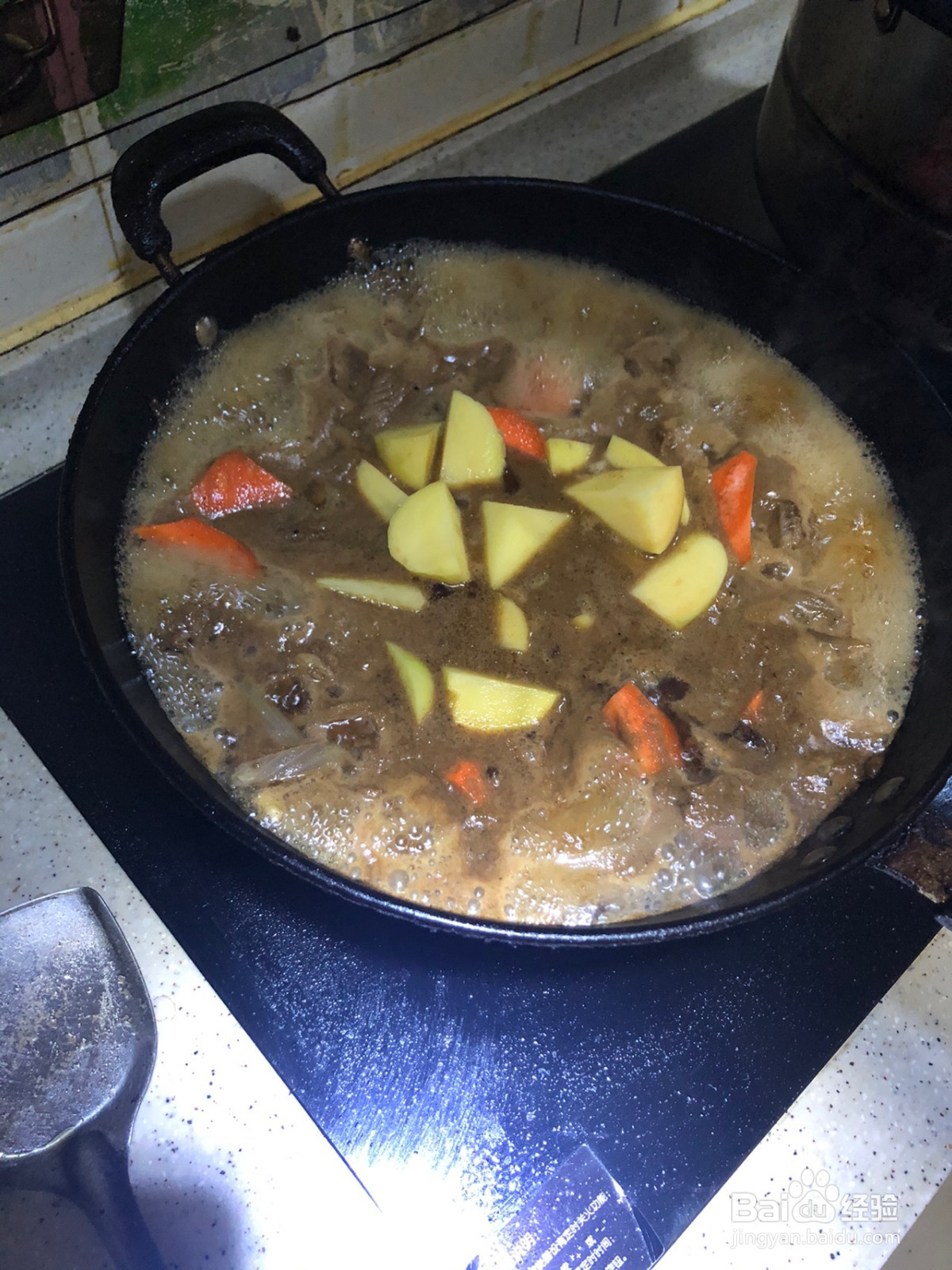 西红柿土豆炖牛腩的做法