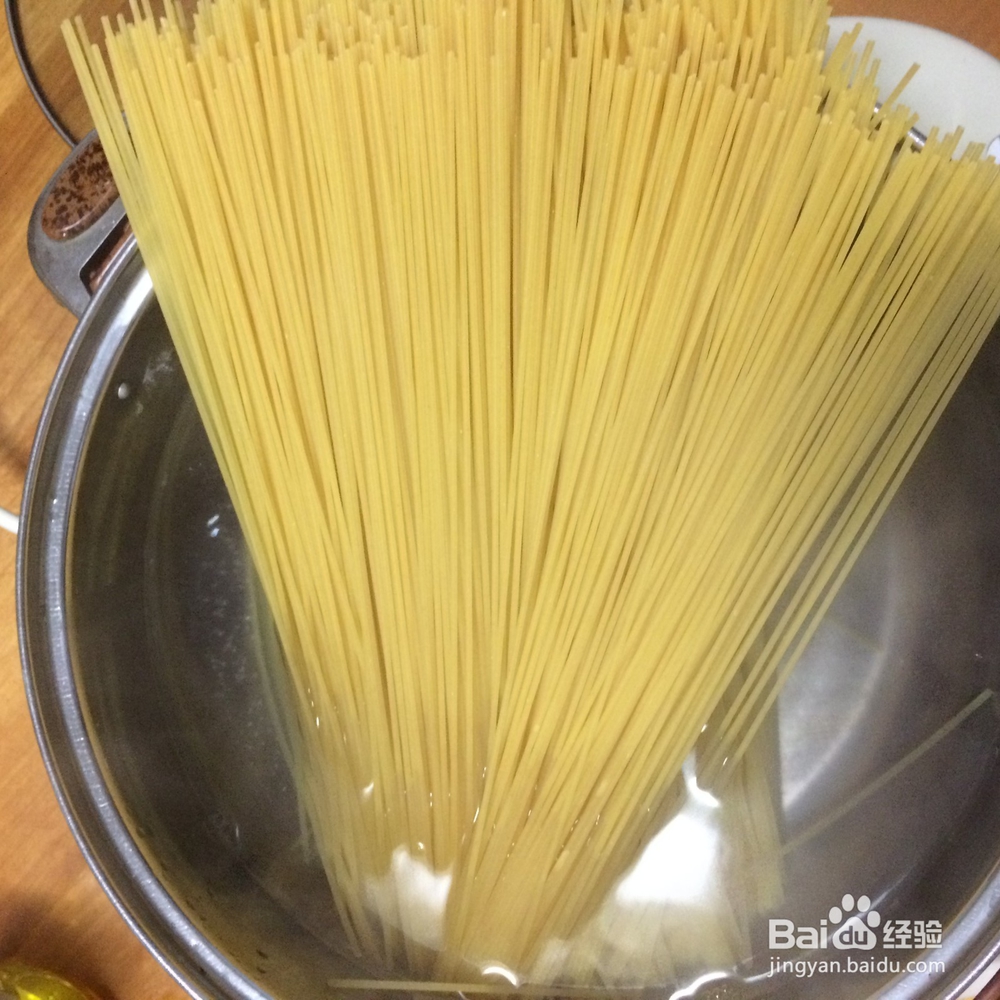 如何做一款简单美味的意面？
