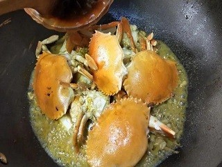 姜葱炒蟹怎么做？