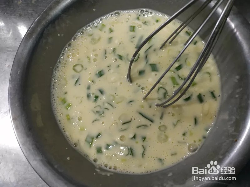 鸡蛋葱饼的做法