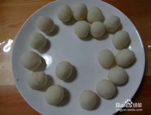 丰胸食谱系列之：[2]土豆球包核桃仁