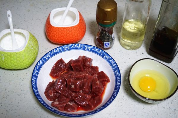 蒜子黑胡椒牛肉粒