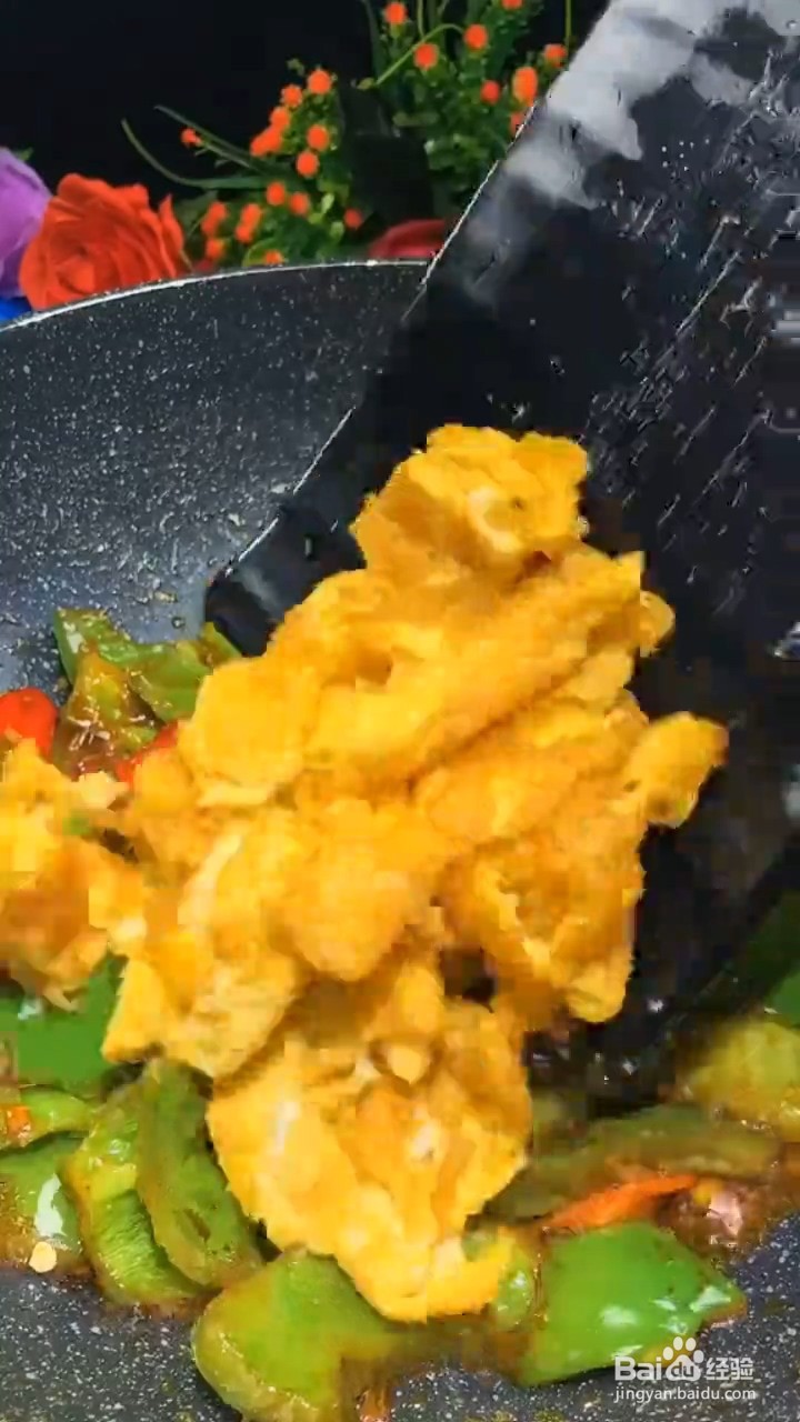 超级好吃下饭的酱香辣椒炒鸡蛋要怎样做