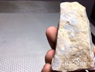 怎样区分翡翠原石种老