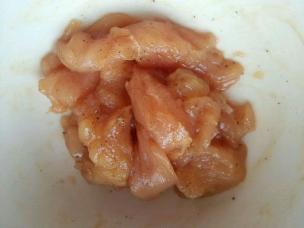 鸡肉蔬菜炒意面