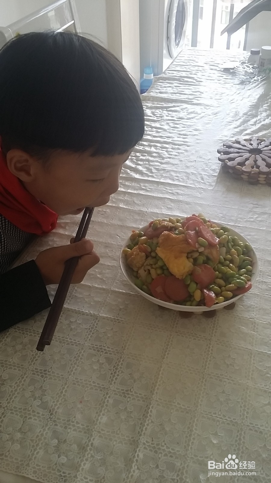 火腿肠、鸡蛋炒豆子