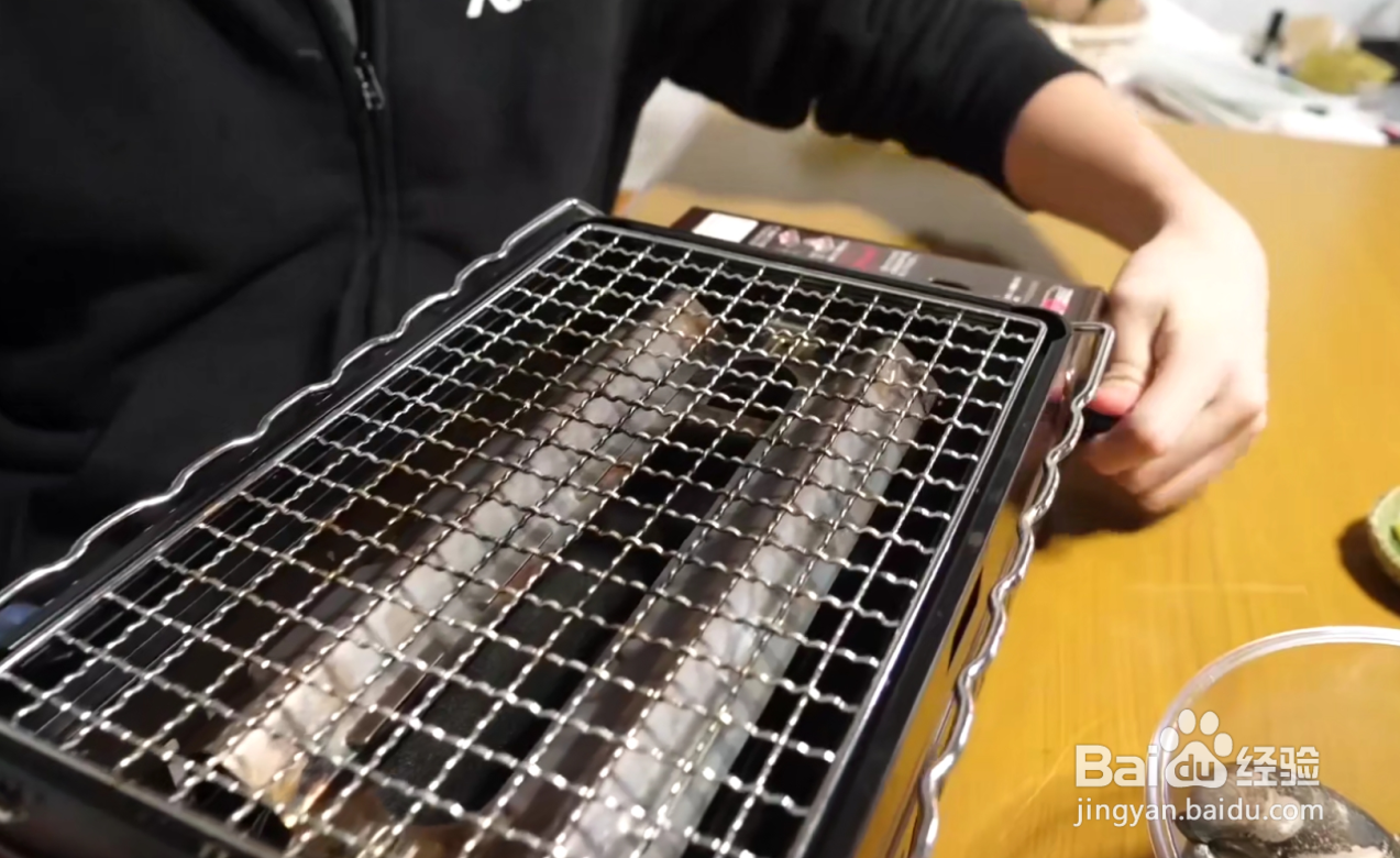 如何简单的烧烤贝类海鲜