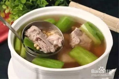 苦瓜排骨汤