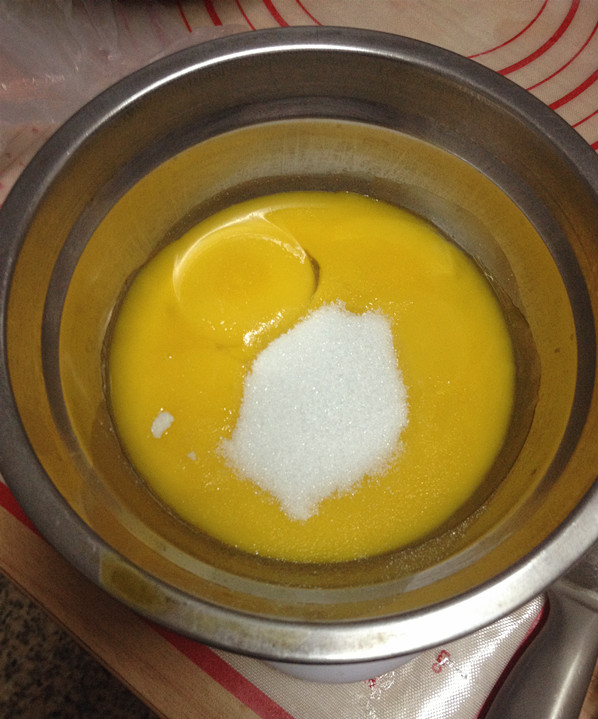 巧克力奶油霜夹心杯子蛋糕