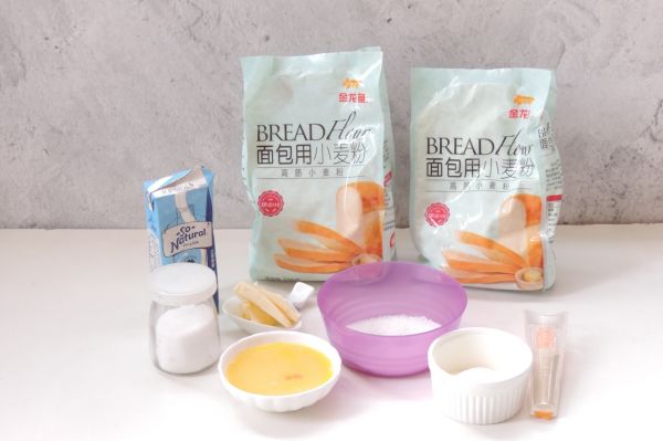 芝士火腿玉米月亮小面包