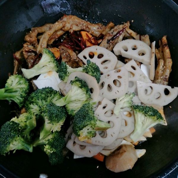 干锅辣鸭~食光社