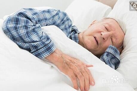 怎样防止瘫痪在床的老年人出现褥疮