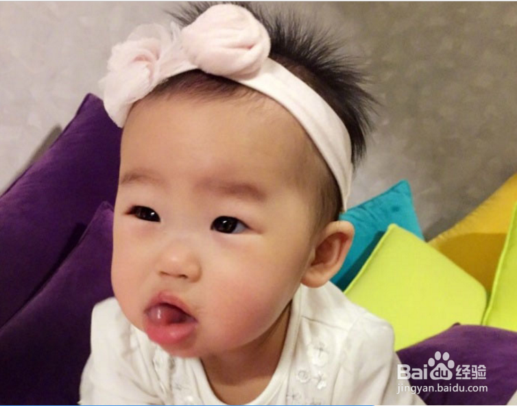 伊能静晒一家三口幸福照，小米粒卖萌抢镜！